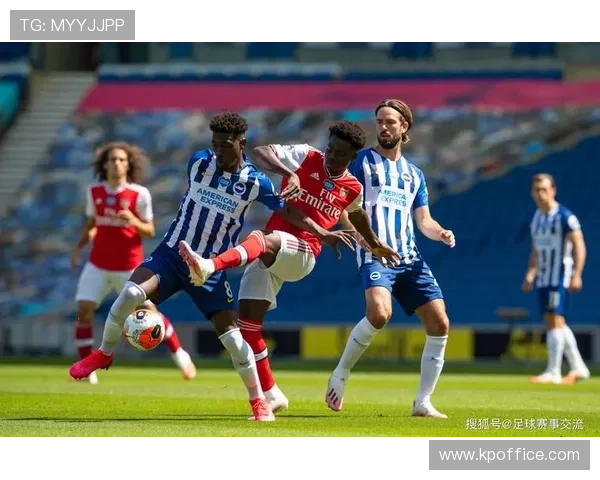 森林大胜费内巴切 吉布斯热苏斯传射穆里略破门